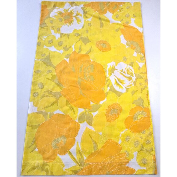 Vintage 1970s pillowcase, oversized yellow and orange flowers, groovy, single - Picture 2 of 9